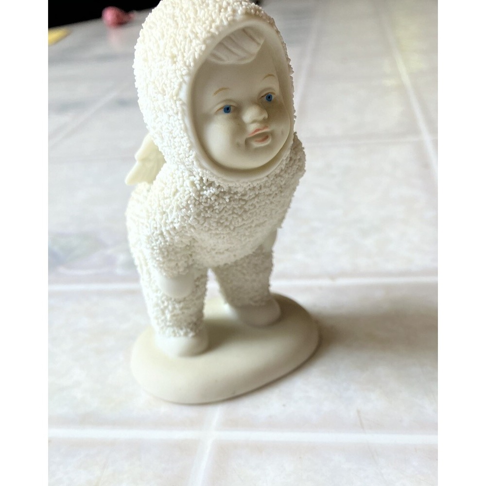 DEPT 56. SNOW BABIES White Kissing Snow Baby Bent Over (No Box)‎